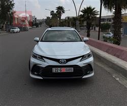 تۆیۆتا کامری